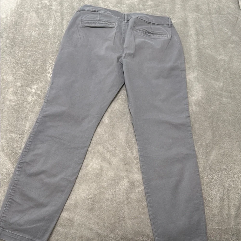 Old Navy Women's Gray Jeans - Picture 4 of 6